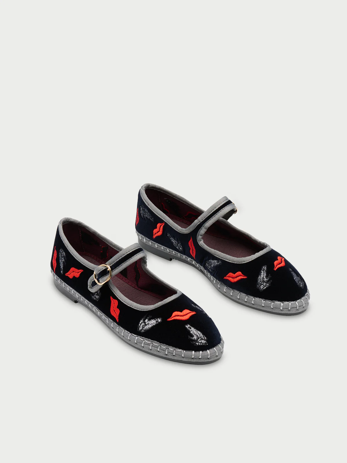 Frog kisses - Image 3