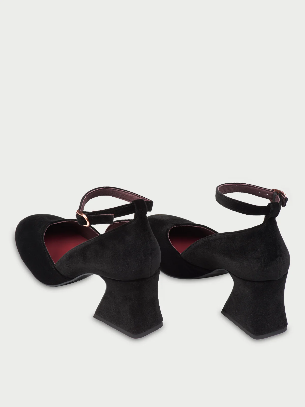 The D'Orsey Pumps Black - Image 3